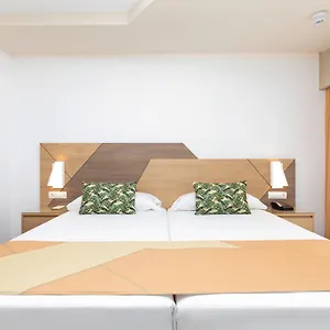 https://clubhotel-riu-buena-vista.tenerifehoteles.net